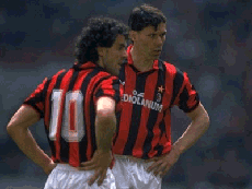 Donadoni và van Basten những ngày còn khoác áo Milan.